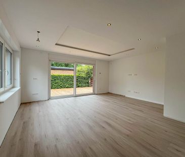 6570 - Großzügige und helle EG-Wohnung mit großer Terrasse, Garten ... - Photo 1