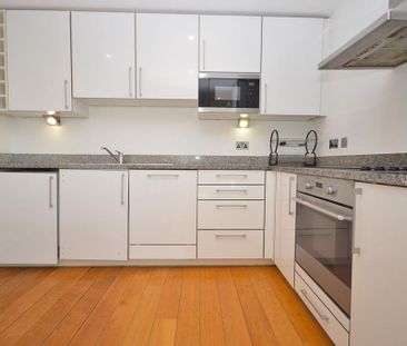 2 bedroom flat to rent - Photo 4