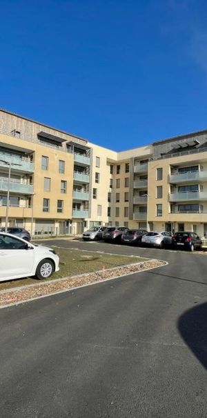 Location Appartement 2 pièces 46m² POITIERS 86000 - Photo 2