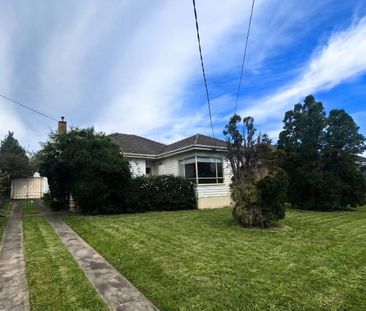 AFFORDABLE THREE-BEDROOM HOUSE IN OAKLEIGH EAST - Photo 6