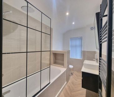 4 bedroom terraced house to rent - Photo 3