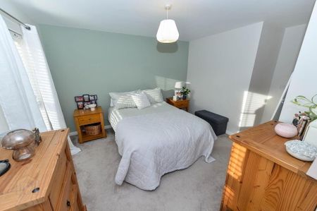 11 Church Court, Moneyreagh, BT23 6EU - Photo 4