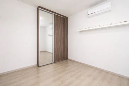 Pronájem luxusního bytu s velkou terasou - Photo 3
