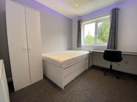 6 Bedroom Student Home - 32 Downs Road, UKC - Photo 3