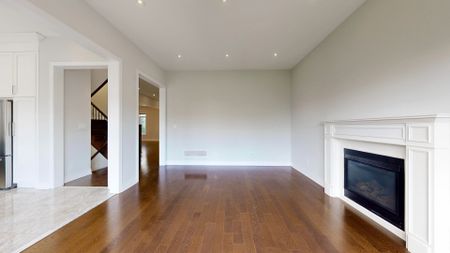 For Lease - 138 Crane Street, Aurora, Ontario - Photo 3