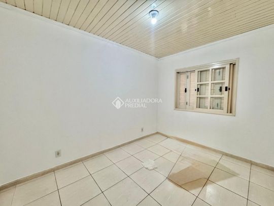 Casa em Condomínio com 2 quartos e 70m² para alugar em Igara, Canoas. - Photo 1