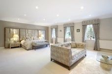 6 bedroom detached house to rent - Photo 2