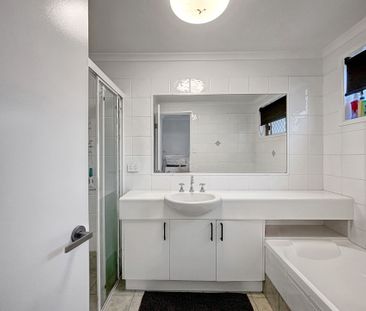 Waterfront Living on the Maroochy River! - Photo 5