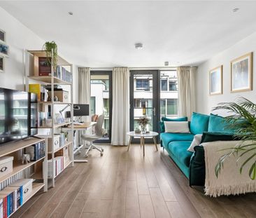 Kingfisher Heights, N17, London - Photo 2