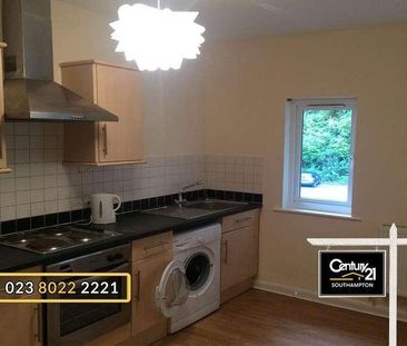 |ref: |, Portswood Road, Southampton, Hampshire, SO17 - Photo 2