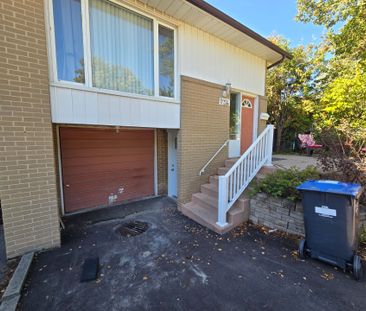 For Lease - 1224 Cramer Street, Mississauga, Ontario - Photo 3