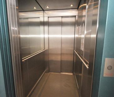 Moderne 3-ZKB-Wohnung mit TG Stellplatz in zentraler Lage von Oberl... - Photo 1