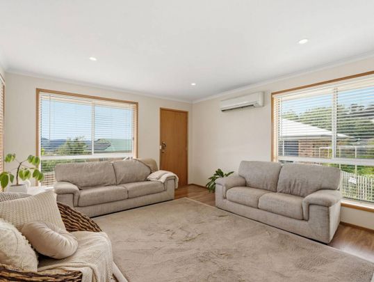 Immaculate & Modern Unit! - Photo 1