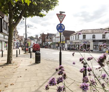 Wood Street, East Grinstead, West Sussex, RH19 - Photo 1