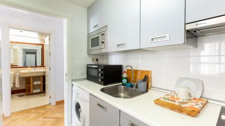 Comfort, community services and excellent connection to northern Madrid - Photo 5