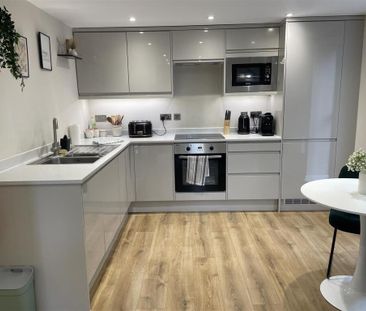 2 bedroom maisonette to rent - Photo 3