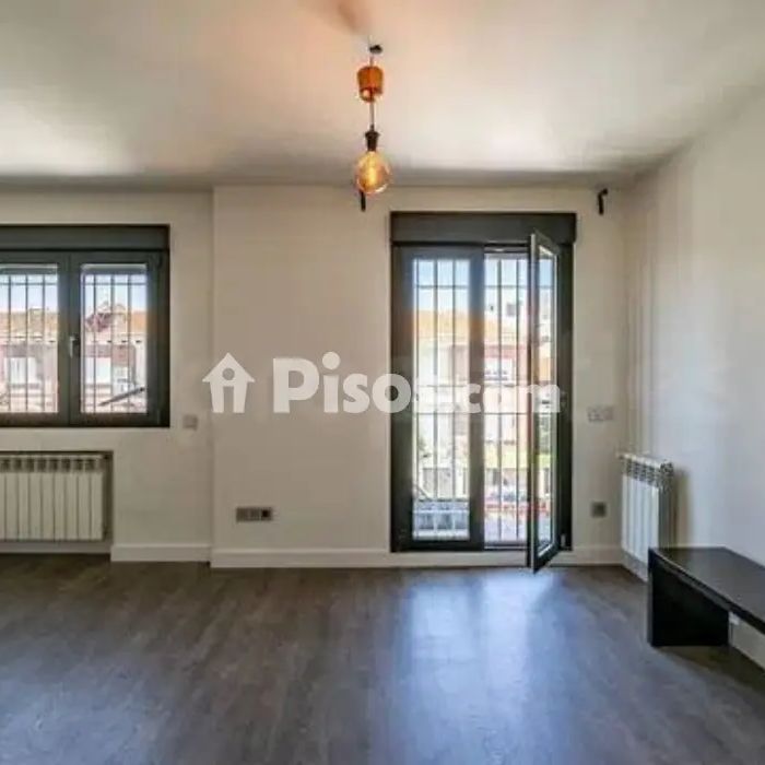 Casa adosada en alquiler en Calle de Forment - Photo 1