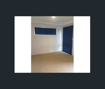 PRIME CENTRAL LOCATION - QUIET, FRIENDLY NEIGHBOURHOOD - Photo 2