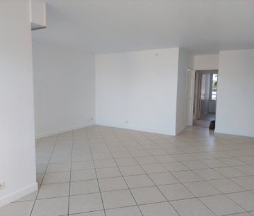 Location Appartement 3 pièces 73m² MARSEILLE 8ème - Photo 5