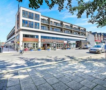 Flixton Road, Urmston, Manchester, M41 - Photo 1