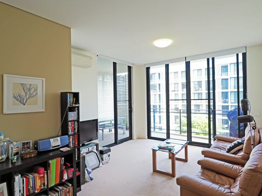 Elegant One Bedroom Apartment - Photo 1