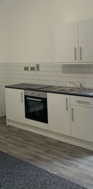 Studio Flat, Mary Road, B33 - Photo 1