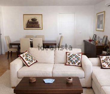 Alquiler de chalet adosado en Calle Lora del Río s/n - Photo 4