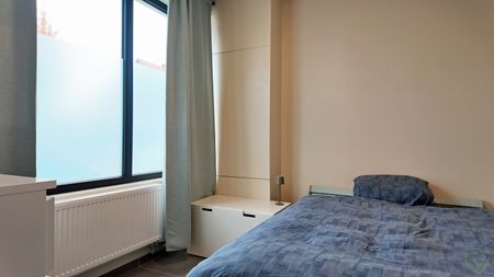 Gerenoveerde woning met zonnige tuin en zonnepanelen in Eeklo! - Photo 5