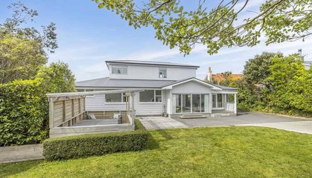 Beautiful home in Khandallah - Photo 3