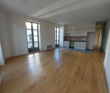 location Appartement F3 DE 66.77m² À NIMES - Photo 3