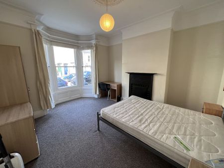 Millfield Road, South Bank - P2119 - Photo 2