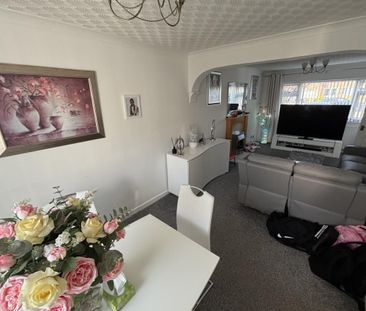 3 bedroom house - mid terrace to rent - Photo 2