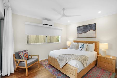 Fully furnished contemporary home 100metres from the beach. - Photo 5