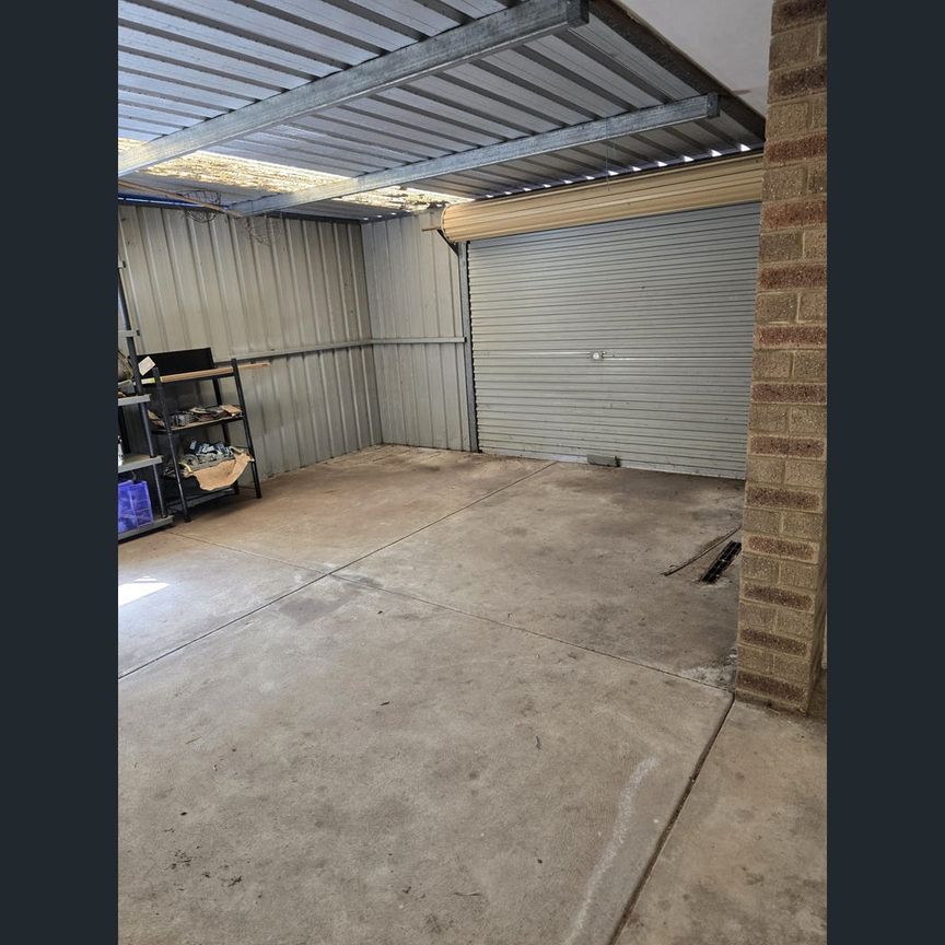 14 Gamblin Way, Parmelia, WA 6167 - Photo 1
