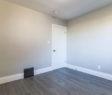 $1,949 / 2 br / 1 ba / 850 sqft 22 Willow Dr. unit 1 - Photo 5