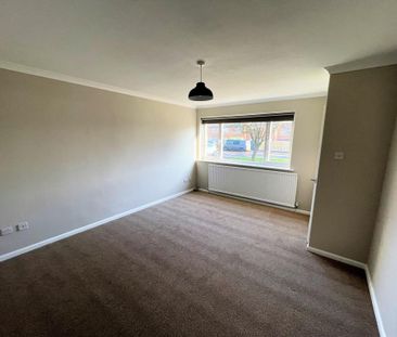 3 bedroom semi-detached house to rent - Photo 6