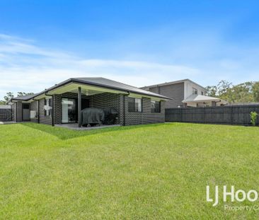 Modern Family Home with Side Access - Photo 6