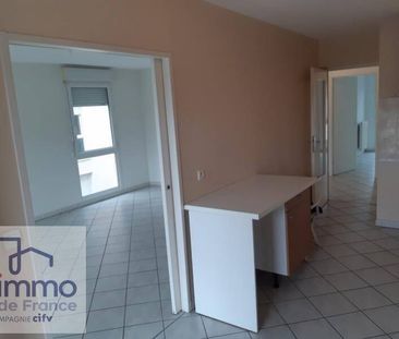 Location Appartement 4 pièces 81m² POISAT 38320 - Photo 4
