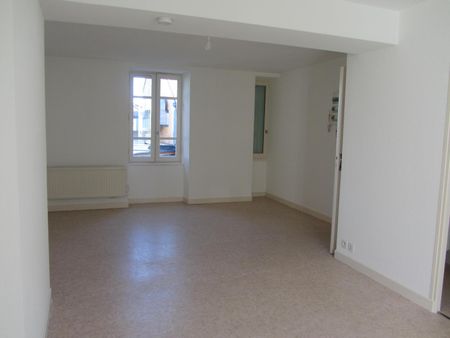 Location Appartement 1 pièce 27m² USSEL 19200 - Photo 2