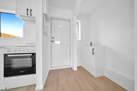 PAPATOETOE, 2 BEDROOMS - Photo 5