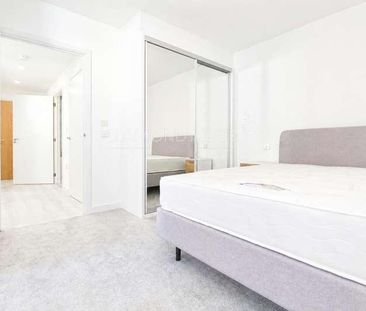 Alexandra Road, Hounslow, TW3 - Photo 3