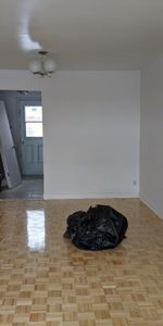 Beau et grand 5-1/2 au 2e étage d'un triplex rénové à Montreal, Mercier-Hochelaga - Photo 3