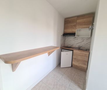 Location Appartement 1 pièce 24m² VILLEJUST 91140 - Photo 3