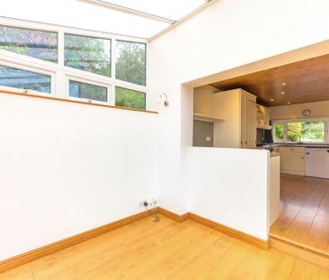 4 bedroom semi-detached house to rent - Photo 1
