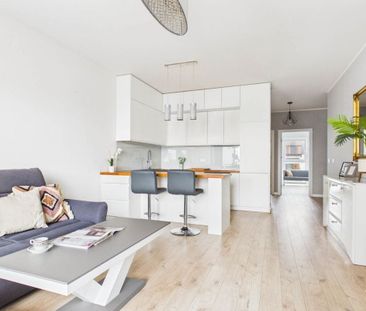 Wynajmę 3 pokojowe, nowe mieszkanie - Wawer 60 m² - Zdjęcie 2