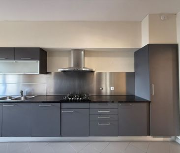 4 bedroom luxury Villa for rent in Cascais, Portugal - Photo 2