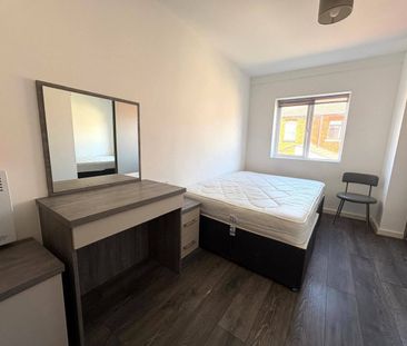 Room 13 Humphrey Street, Ince, , UK - Photo 1