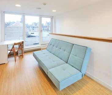 1 bedroom in a flat share to rent - Photo 4