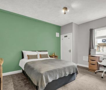 2 bedroom flat to rent - Photo 3