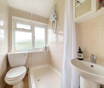 6 bedroom semi-detached house to rent - Photo 4